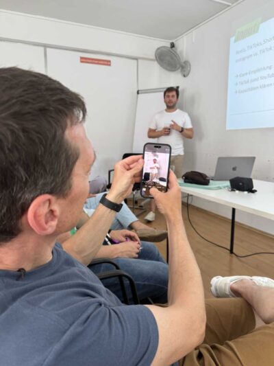 Aufnahme von Max Retzer am Handy